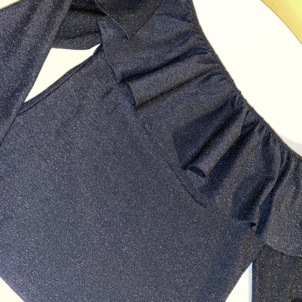 H&M Long Sleeve Black Sparkle Over Shoulder Top - Picture 7 of 8